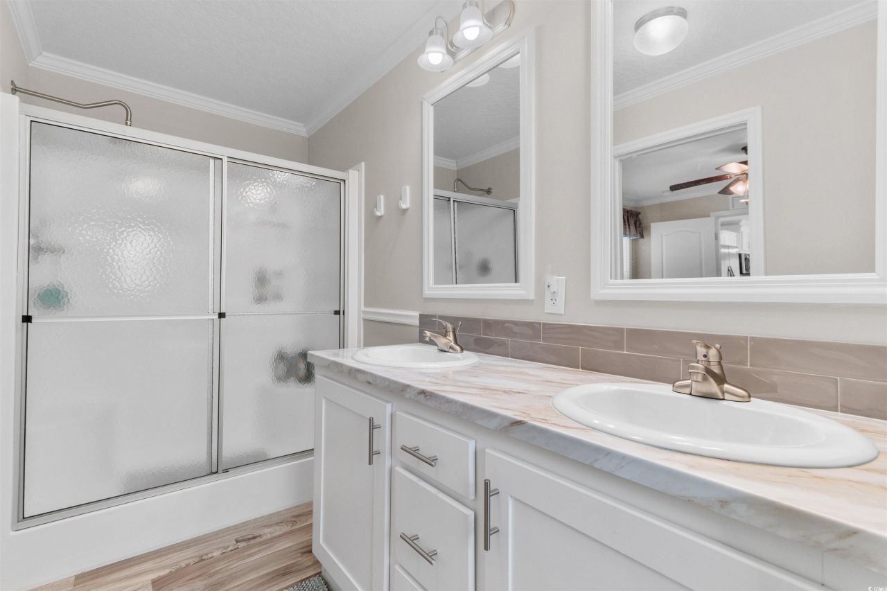 40 Shamrock Circle Photo 10