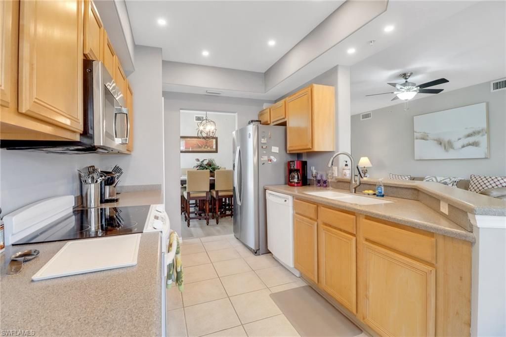 11601 Navarro Way, Unit 2102, Fort Myers, FL 33908 Photo