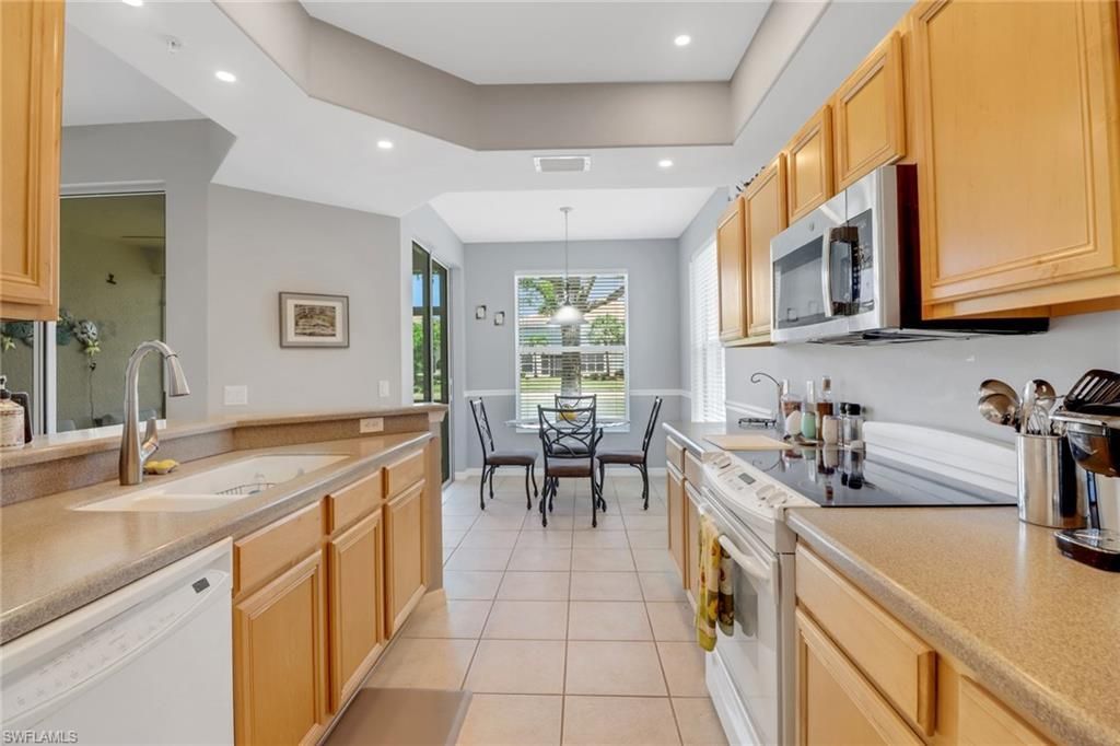 11601 Navarro Way, Unit 2102, Fort Myers, FL 33908 Photo