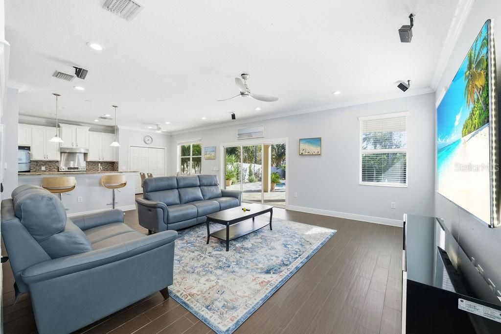 10534 Lake Seminole Terrace, Seminole, FL 33772 Photo