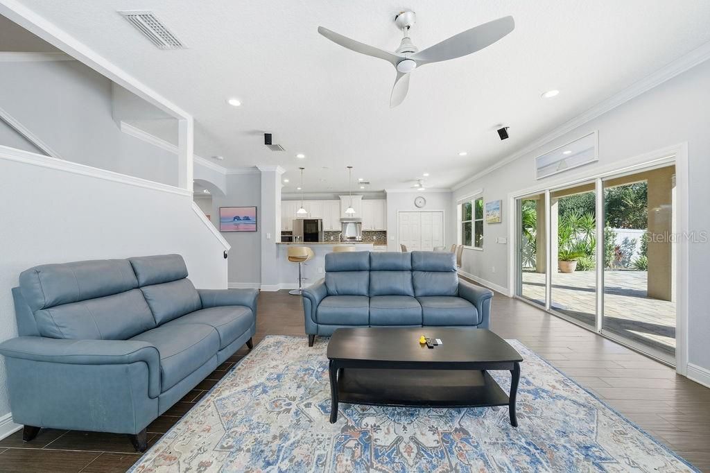 10534 Lake Seminole Terrace, Seminole, FL 33772 Photo