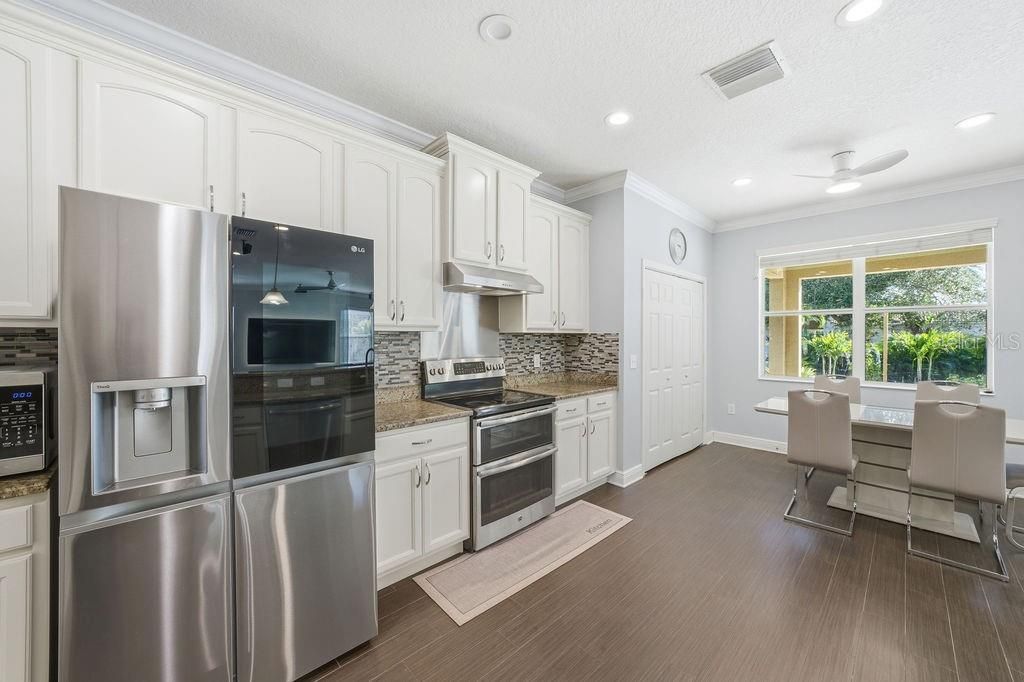 10534 Lake Seminole Terrace, Seminole, FL 33772 Photo