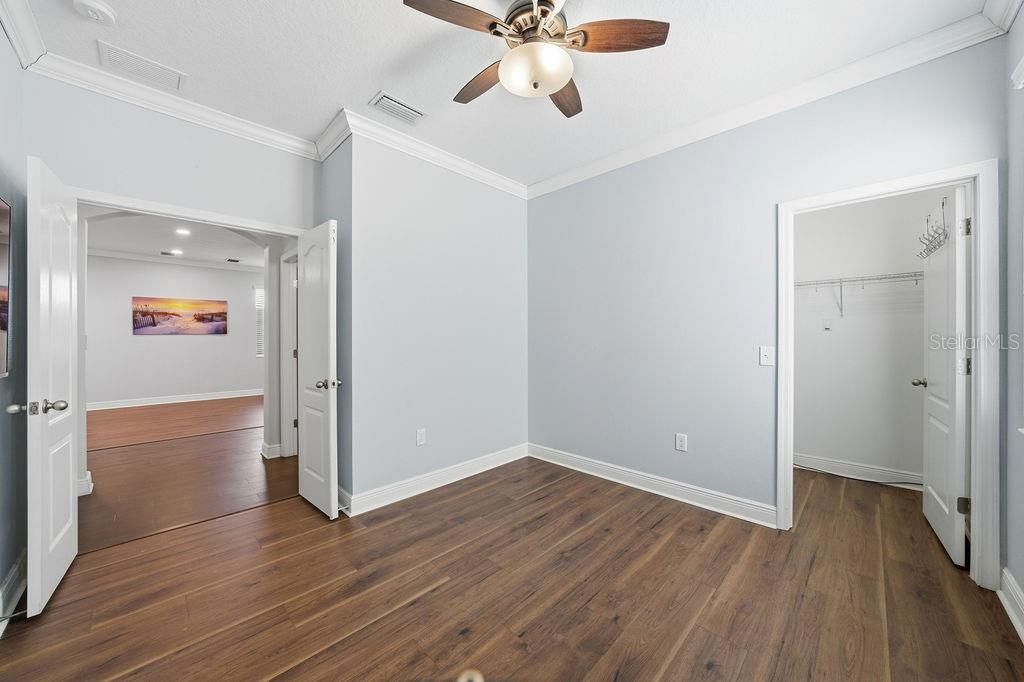 10534 Lake Seminole Terrace, Seminole, FL 33772 Photo