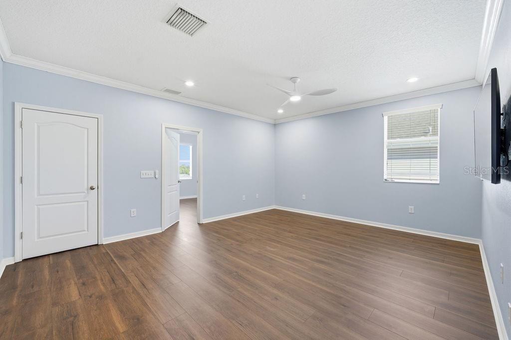 10534 Lake Seminole Terrace, Seminole, FL 33772 Photo