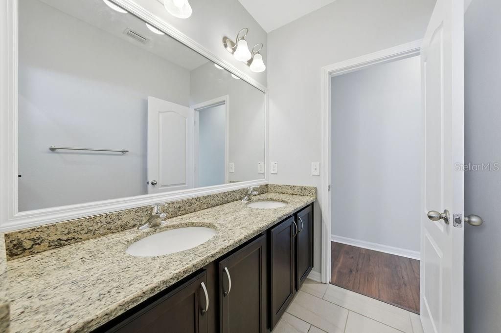 10534 Lake Seminole Terrace, Seminole, FL 33772 Photo