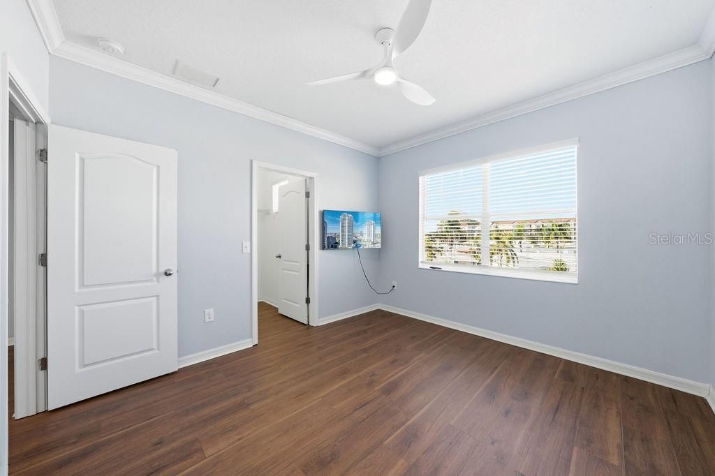 10534 Lake Seminole Terrace, Seminole, FL 33772 Photo