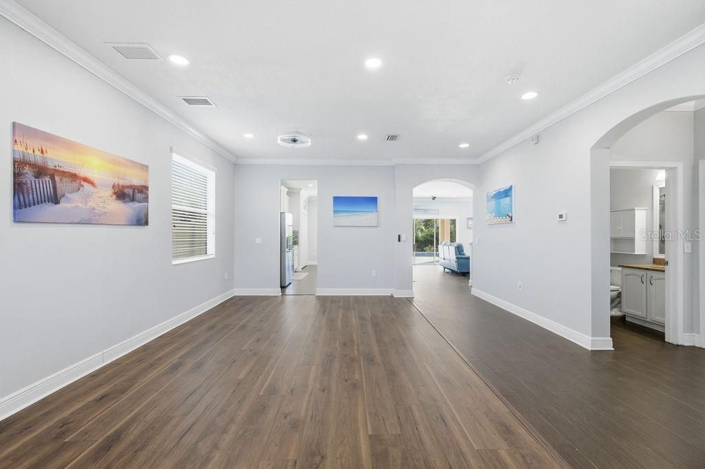 10534 Lake Seminole Terrace, Seminole, FL 33772 Photo