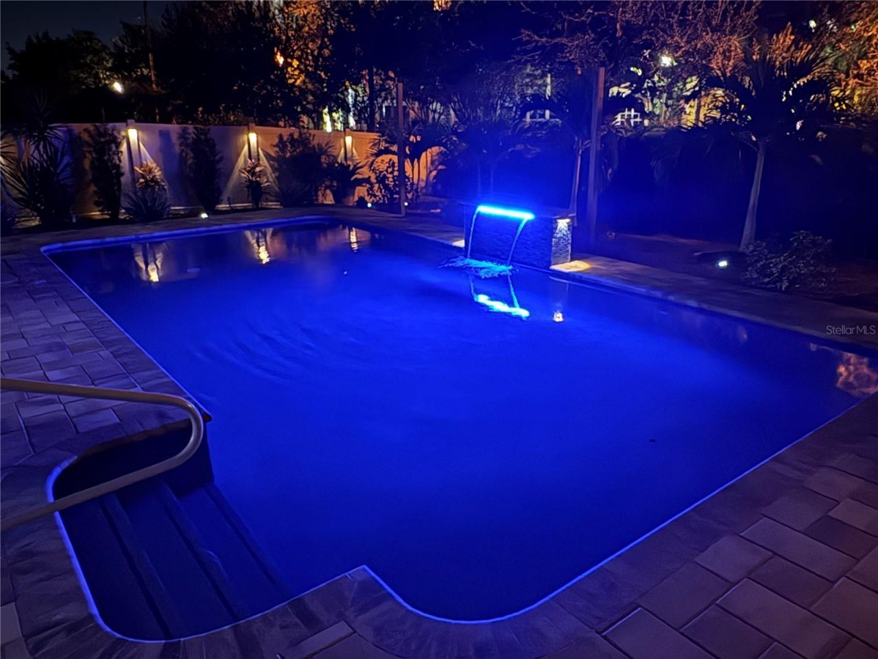 10534 Lake Seminole Terrace, Seminole, FL 33772 Photo