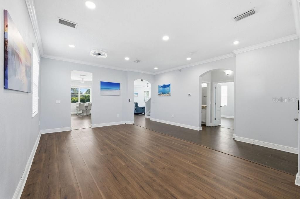 10534 Lake Seminole Terrace, Seminole, FL 33772 Photo