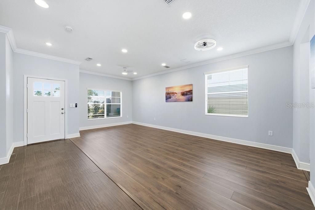 10534 Lake Seminole Terrace, Seminole, FL 33772 Photo