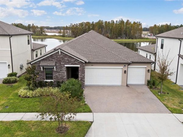 8692 LITTLE BLUESTEM DRIVE, LAND O LAKES, FL 34637