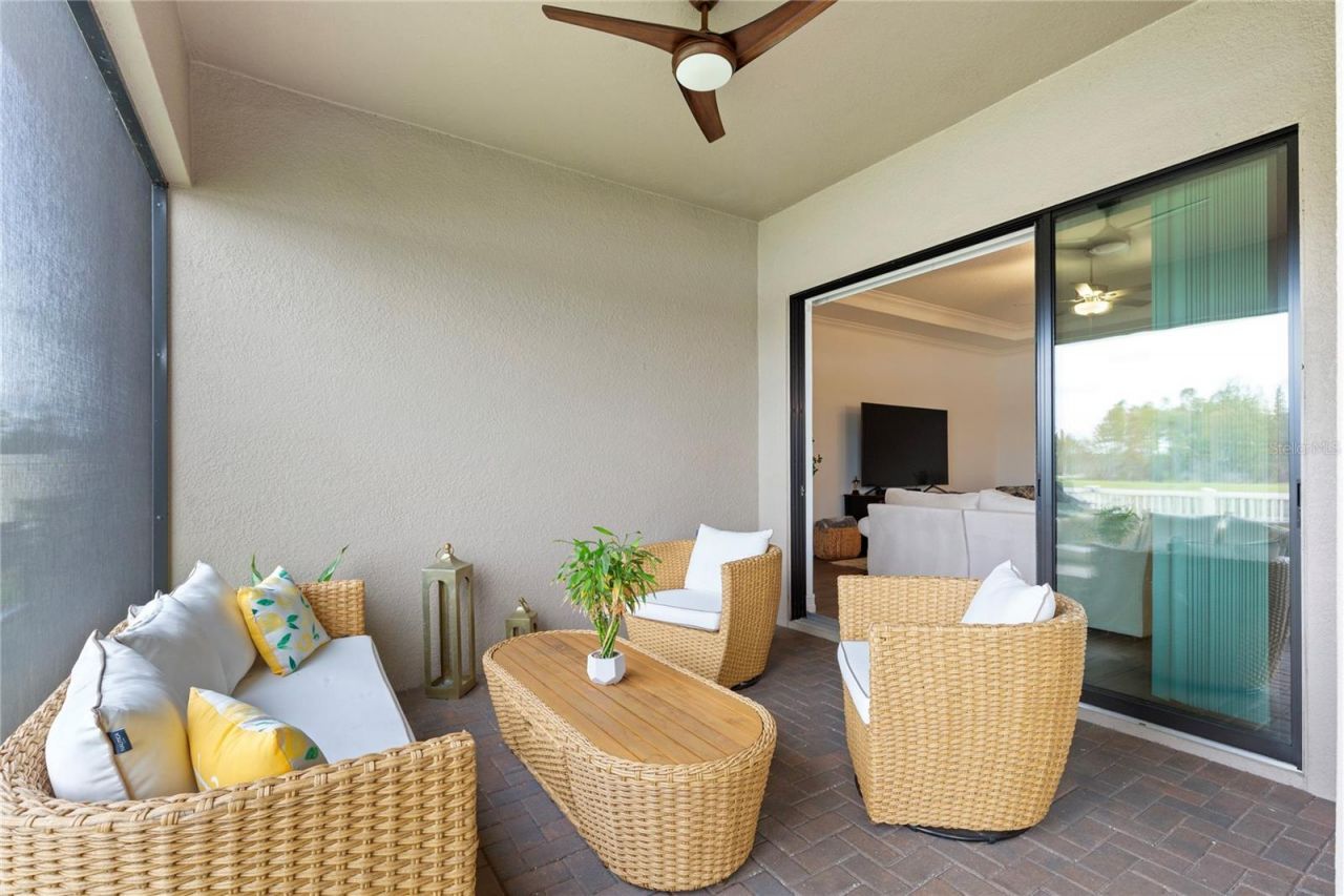 8692 Little Bluestem Drive, Land O Lakes, FL 34637 Photo