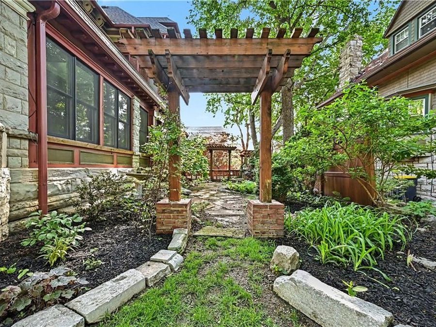 Property Image 38