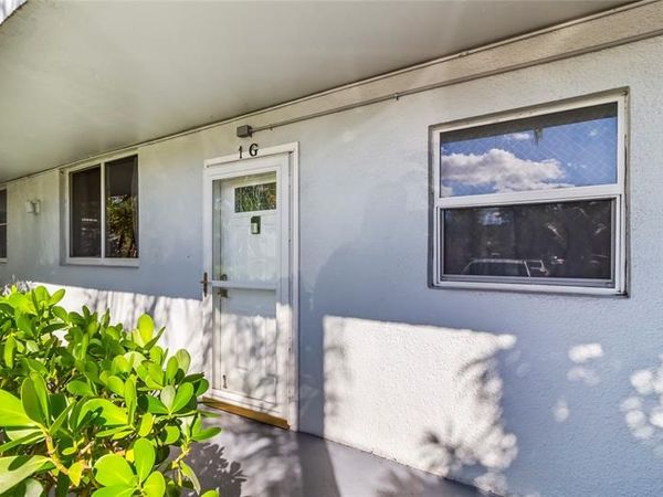 101 Royal Park Drive, Unit 1G, Oakland Park, FL 33309