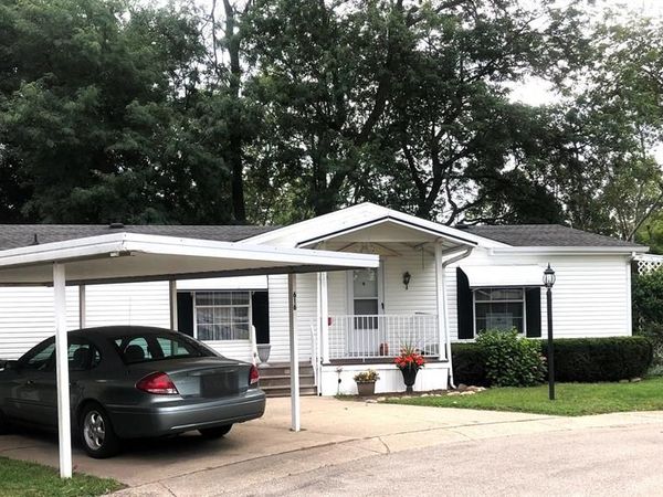 616 Holly Court, Jonesville, MI 49250