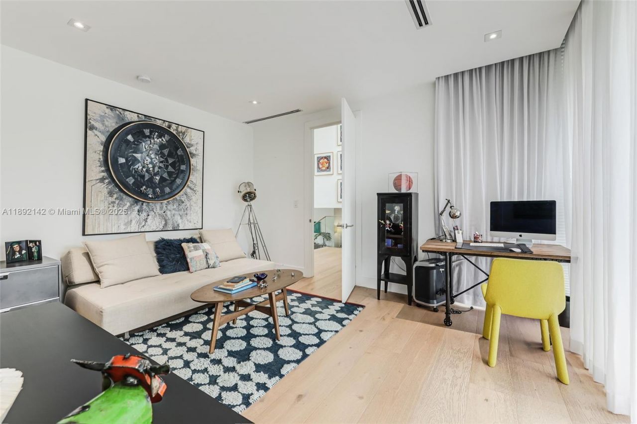 445 Ridgewood Rd, Key Biscayne, FL 33149 Photo