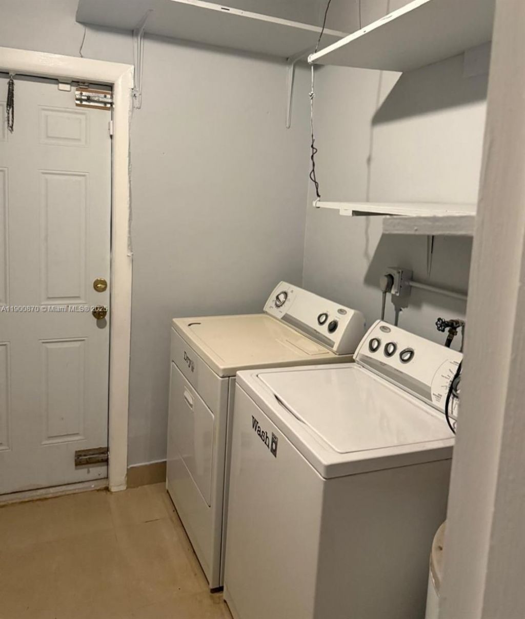 2401 Largo Dr, Miramar, FL 33023 Photo