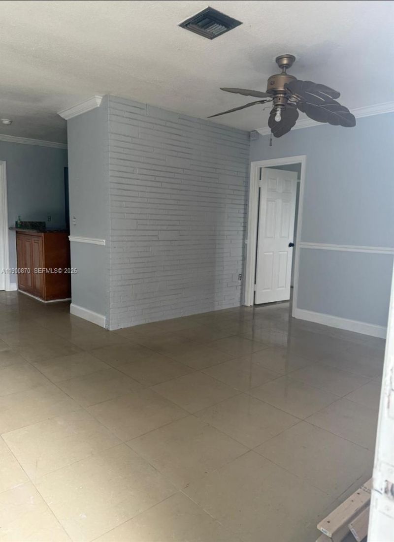 2401 Largo Dr, Miramar, FL 33023 Photo