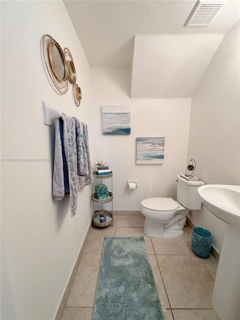 517 SE 34th Ter, Homestead, FL 33033 Photo