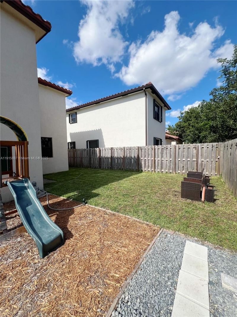 517 SE 34th Ter, Homestead, FL 33033 Photo