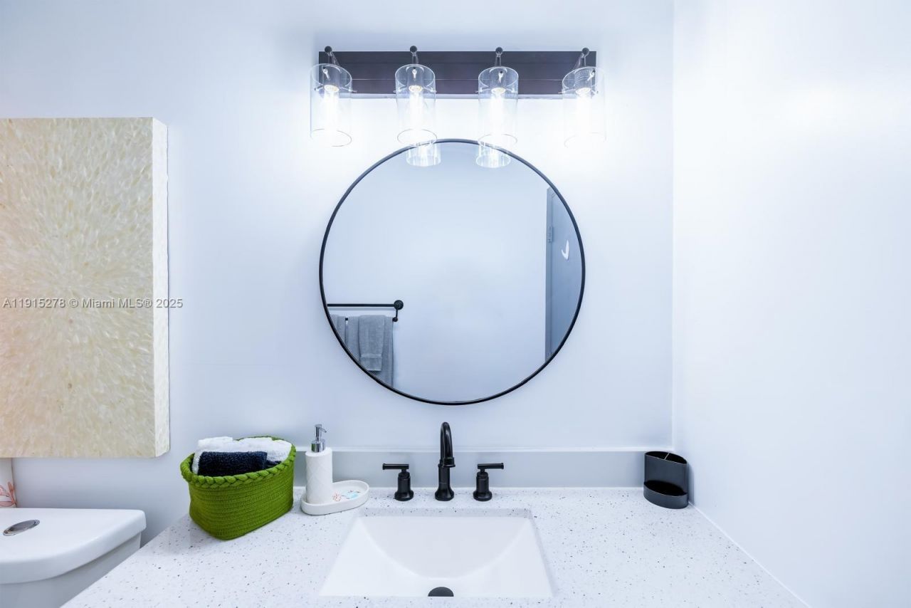 312 N Luna Ct, Hollywood, FL 33021 Photo