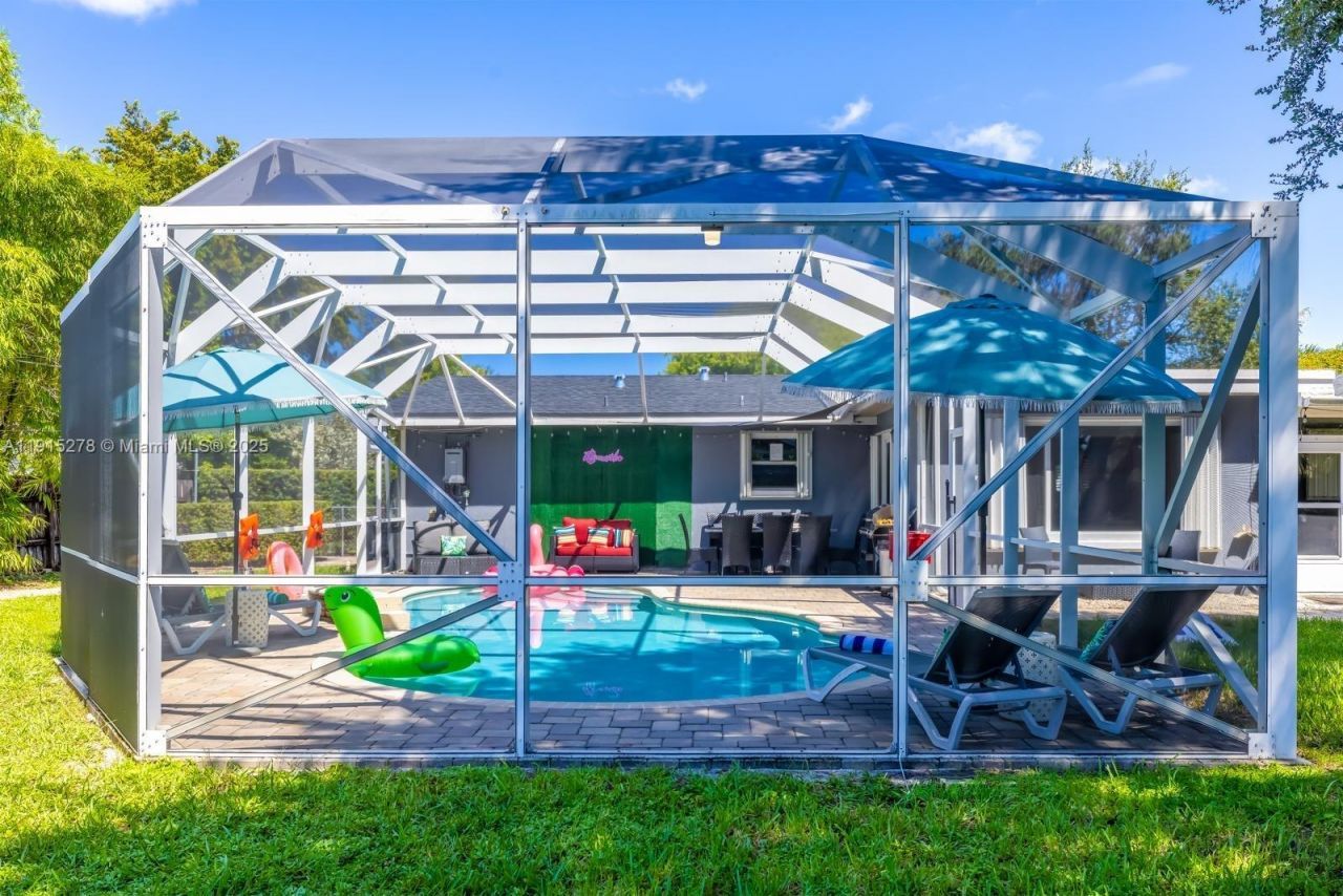 312 N Luna Ct, Hollywood, FL 33021 Photo