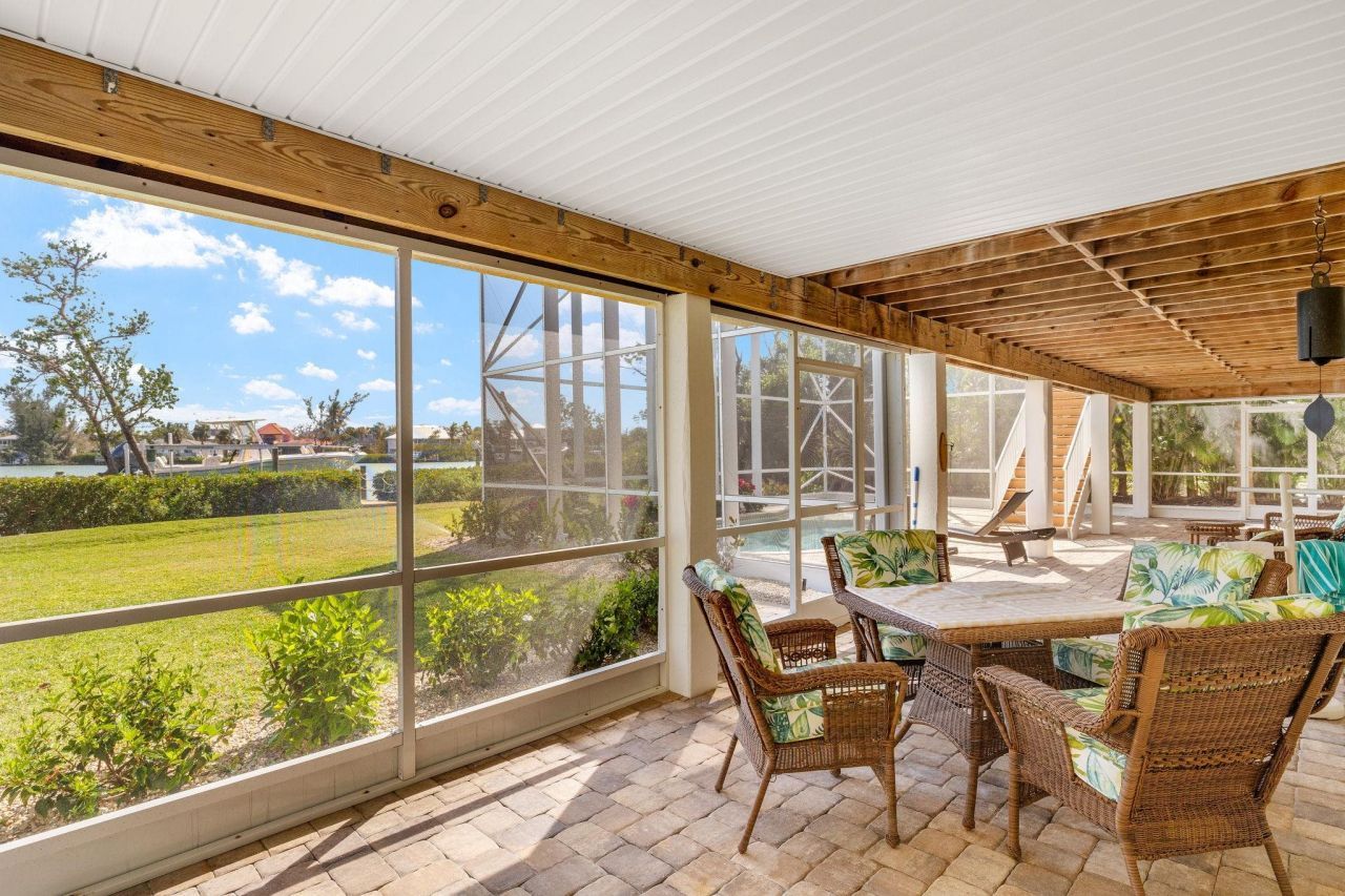 2391 Shop Rd, Sanibel, FL 33957 Photo