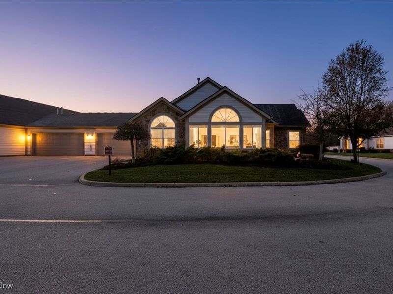 455 Classic Drive, Tallmadge, OH 44278 Photo 2