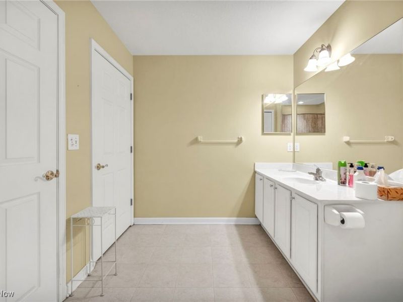 455 Classic Drive, Tallmadge, OH 44278 Photo 25