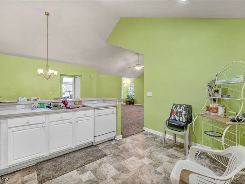 455 Classic Drive, Tallmadge, OH 44278 Photo 31