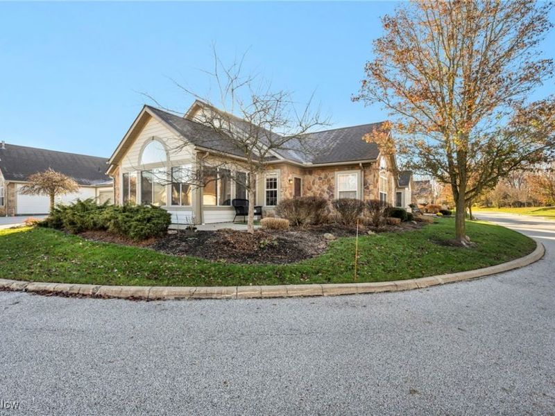 455 Classic Drive, Tallmadge, OH 44278 Photo 4