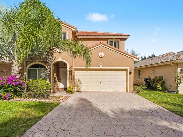 4015 Banyan Trails Drive, Coconut Creek, FL 33073