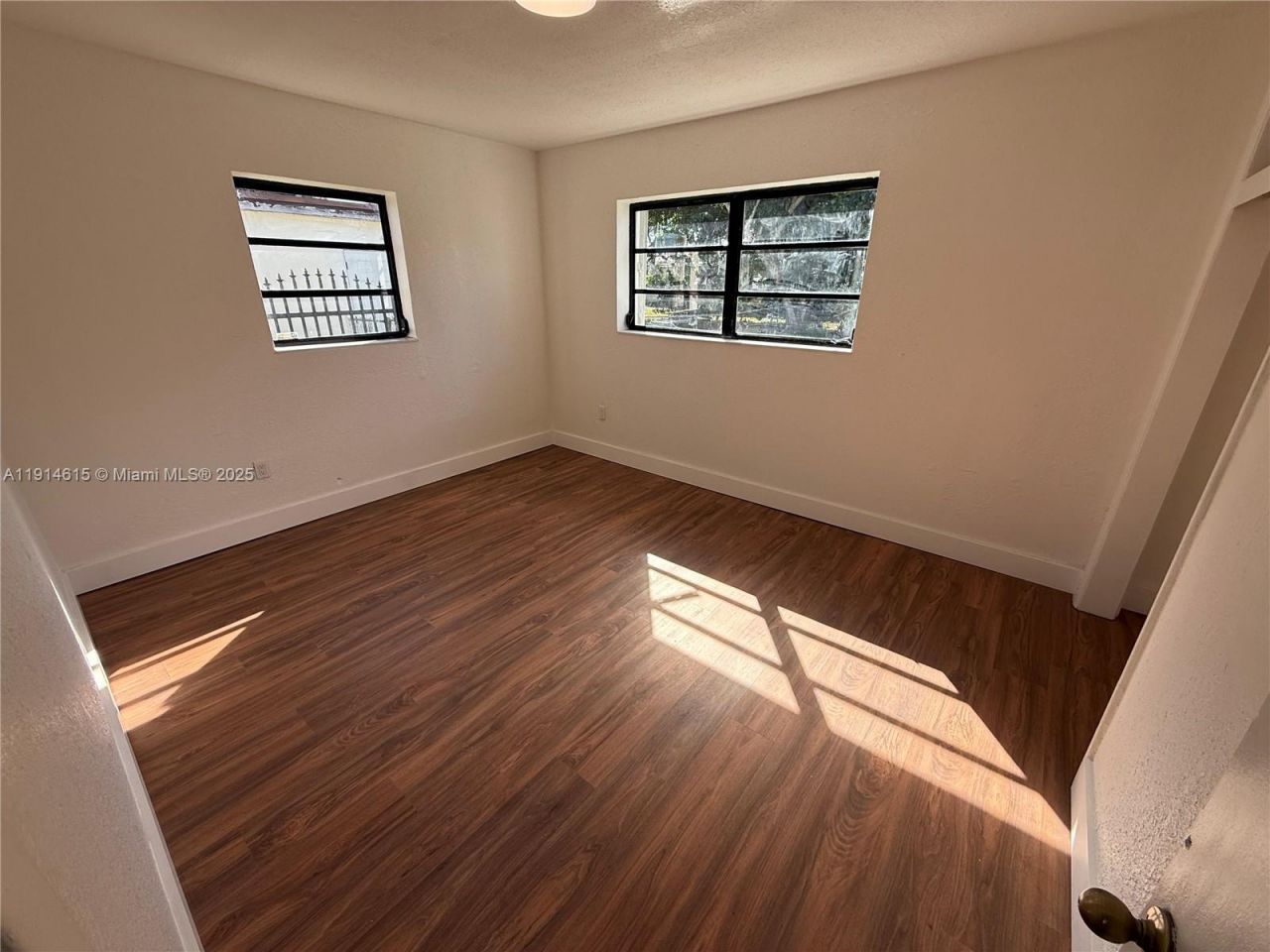 1430 NW 176th Ter, Miami Gardens, FL 33169 Photo