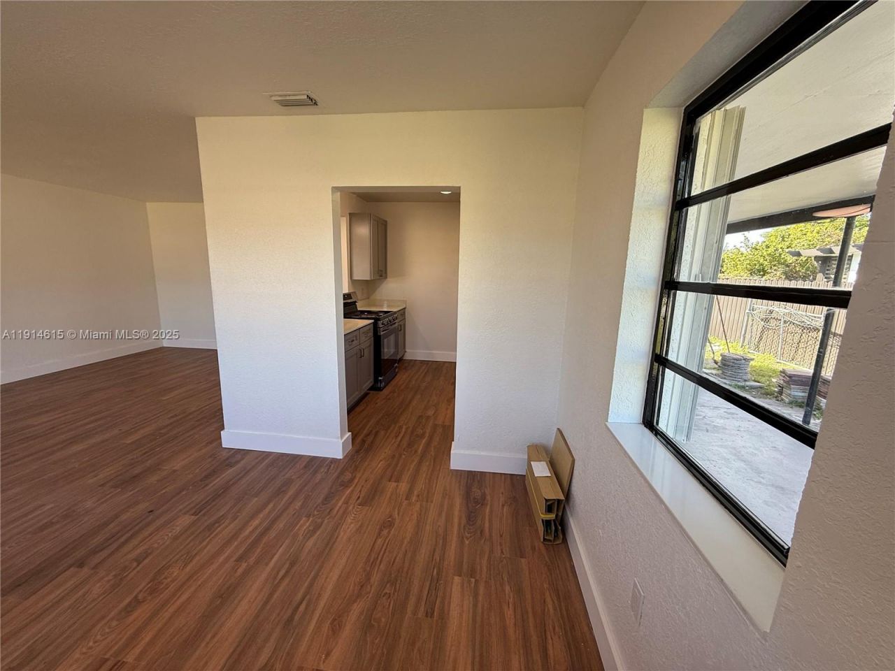 1430 NW 176th Ter, Miami Gardens, FL 33169 Photo