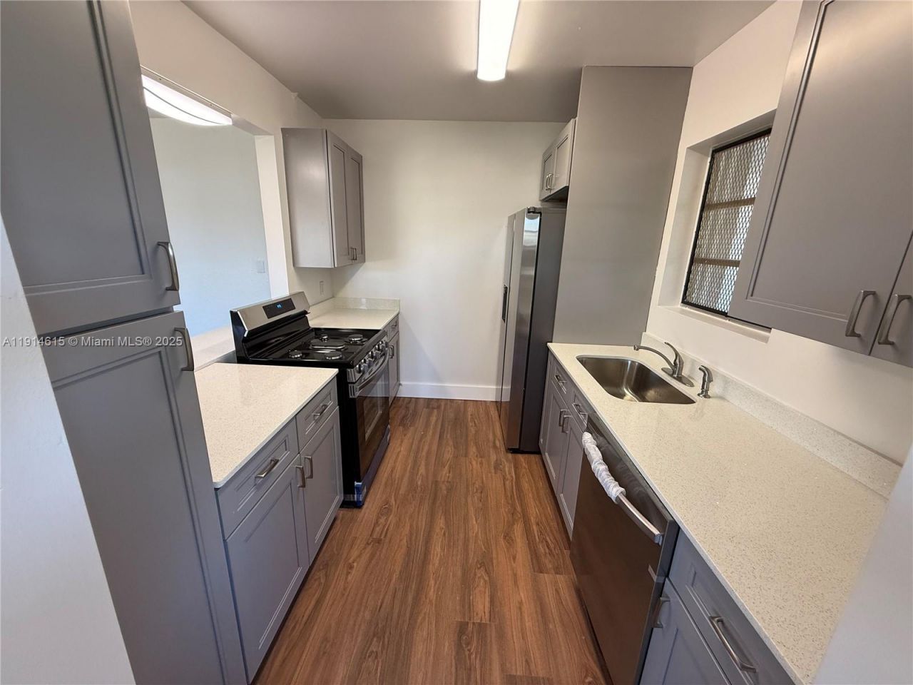 1430 NW 176th Ter, Miami Gardens, FL 33169 Photo