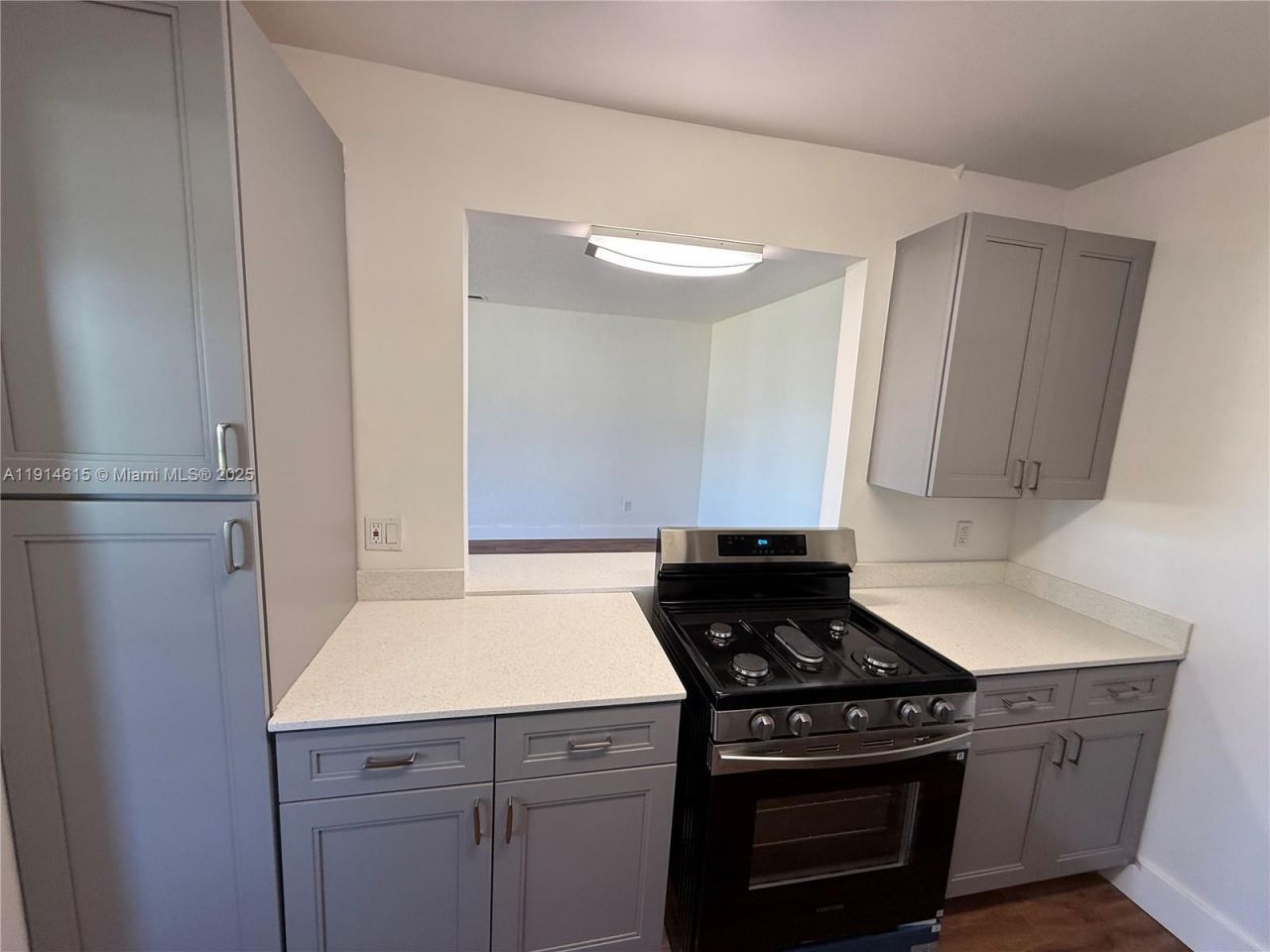 1430 NW 176th Ter, Miami Gardens, FL 33169 Photo