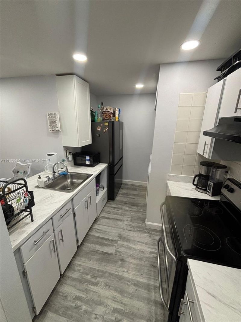 9712 Hammocks Blvd, Unit 201-30, Miami, FL 33196 Photo