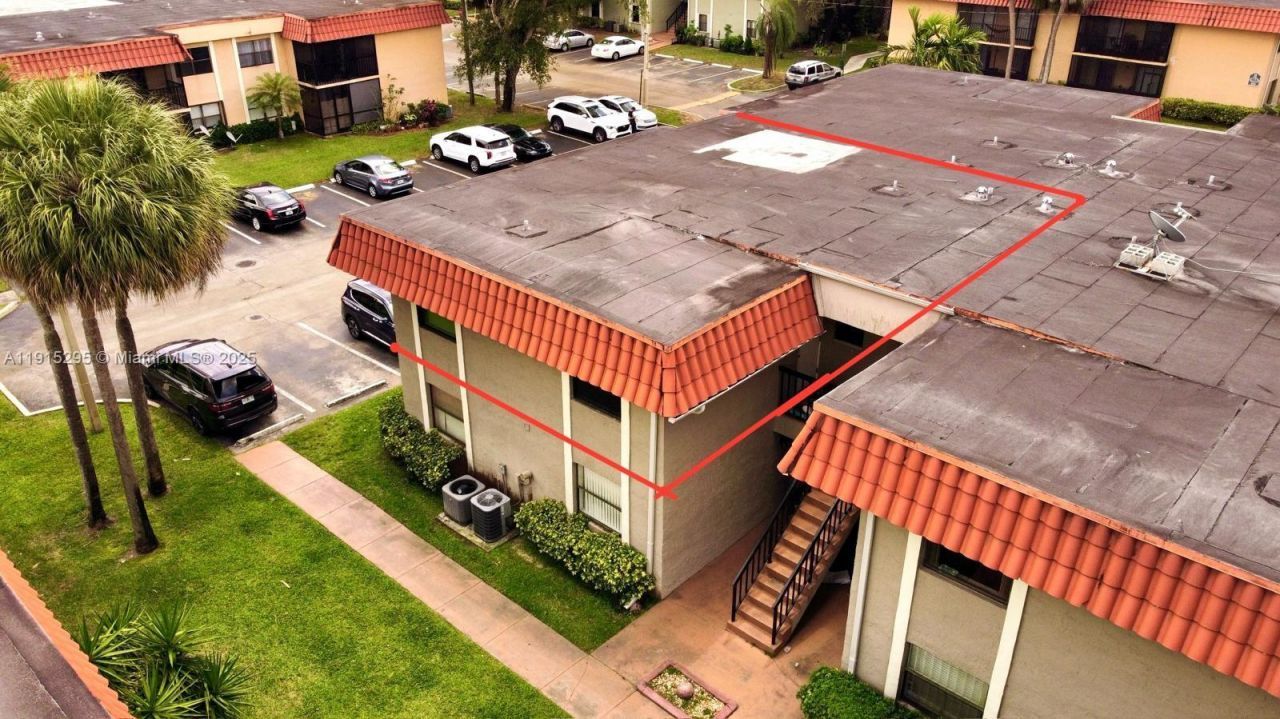 9712 Hammocks Blvd, Unit 201-30, Miami, FL 33196 Photo