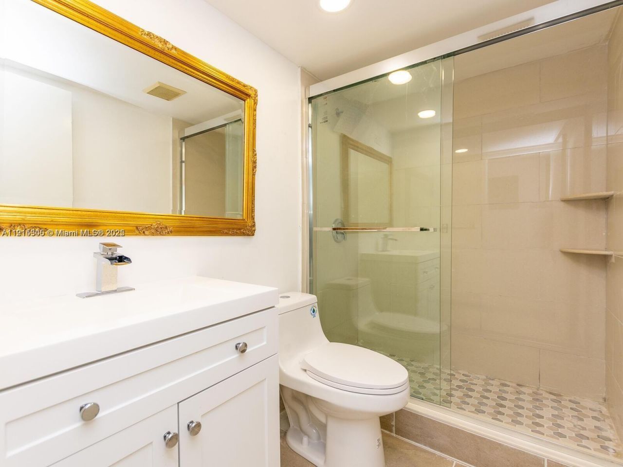 850 SW 133rd Ter, Unit 206B, Pembroke Pines, FL 33027 Photo