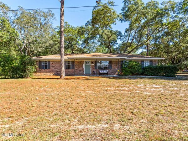 1040 JOCELIN Road, Pensacola, FL 32506