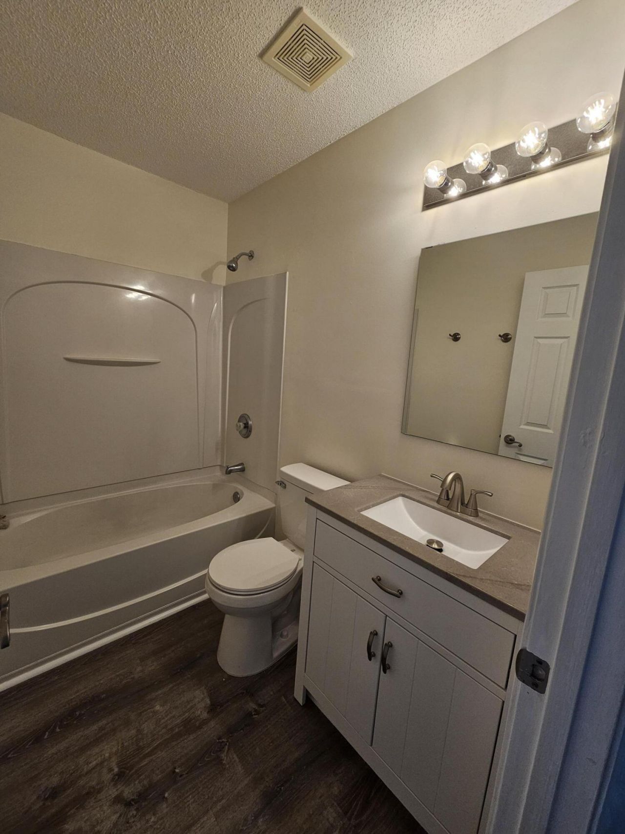 1424 Pinethicket Drive Photo 24