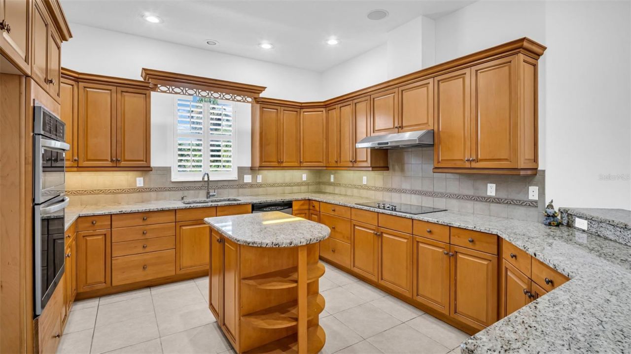 1089 Cordova Boulevard Ne, Saint Petersburg, FL 33704 Photo