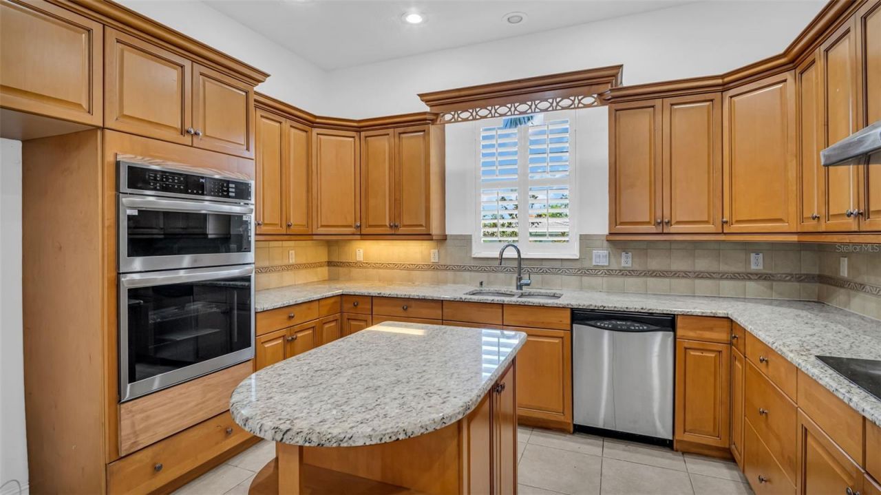 1089 Cordova Boulevard Ne, Saint Petersburg, FL 33704 Photo