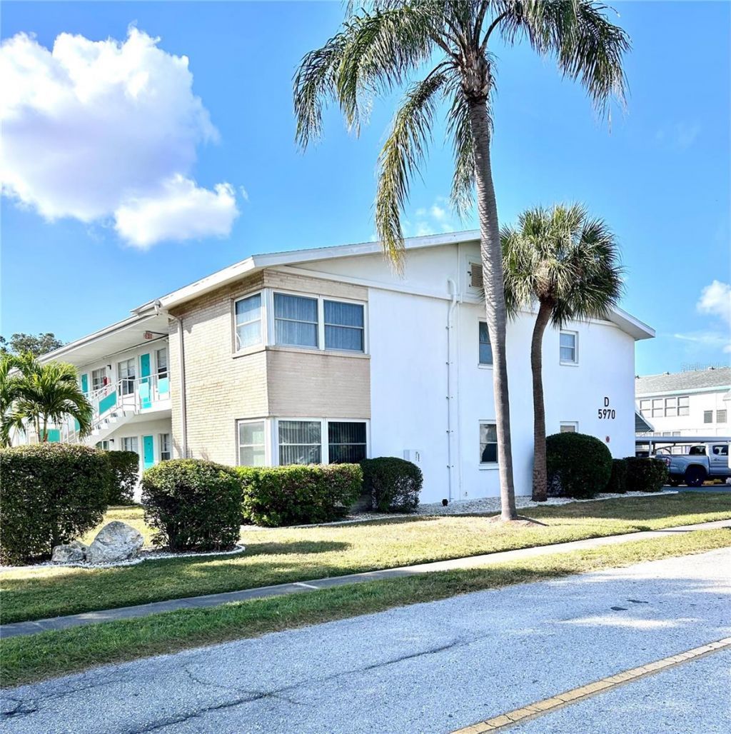 5970 21st Street N, Unit 3, Saint Petersburg, FL 33714 Main Photo