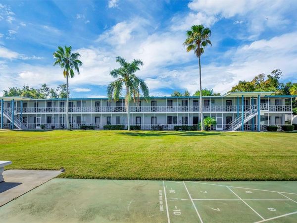 1600 W LAKE PARKER DRIVE, Unit D5, LAKELAND, FL 33805