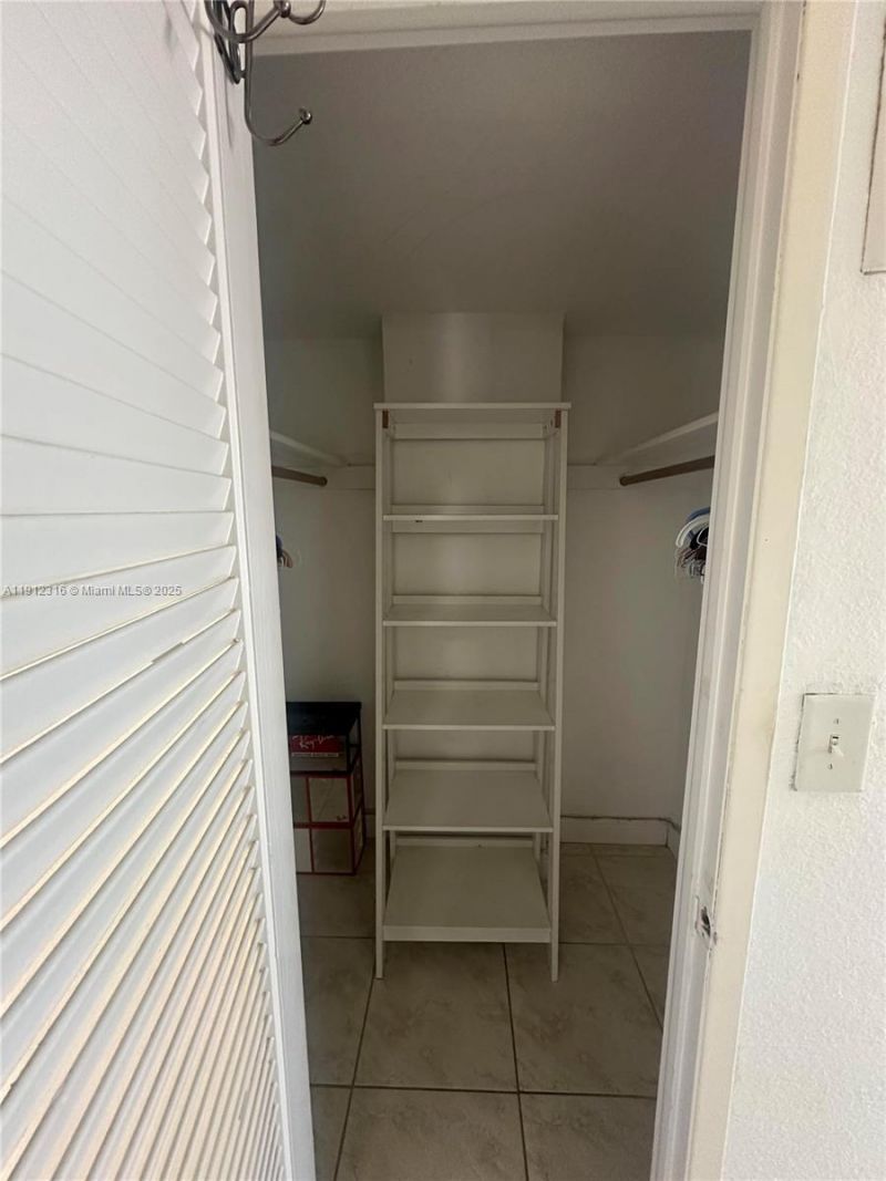 19390 Collins Ave, Unit 1019, Sunny Isles Beach, FL 33160 Photo