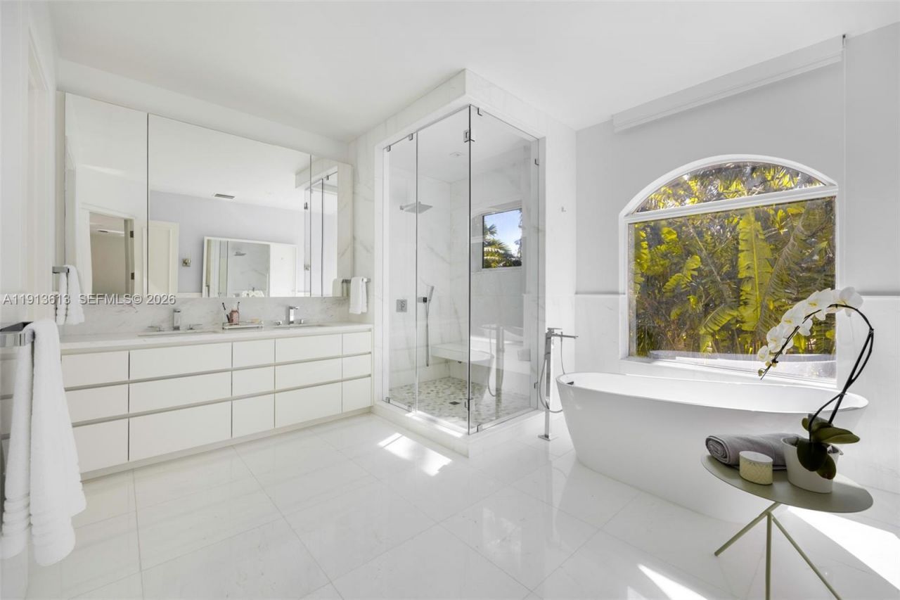 2760 Brickell Ct, Unit 2760, Miami, FL 33129 Photo