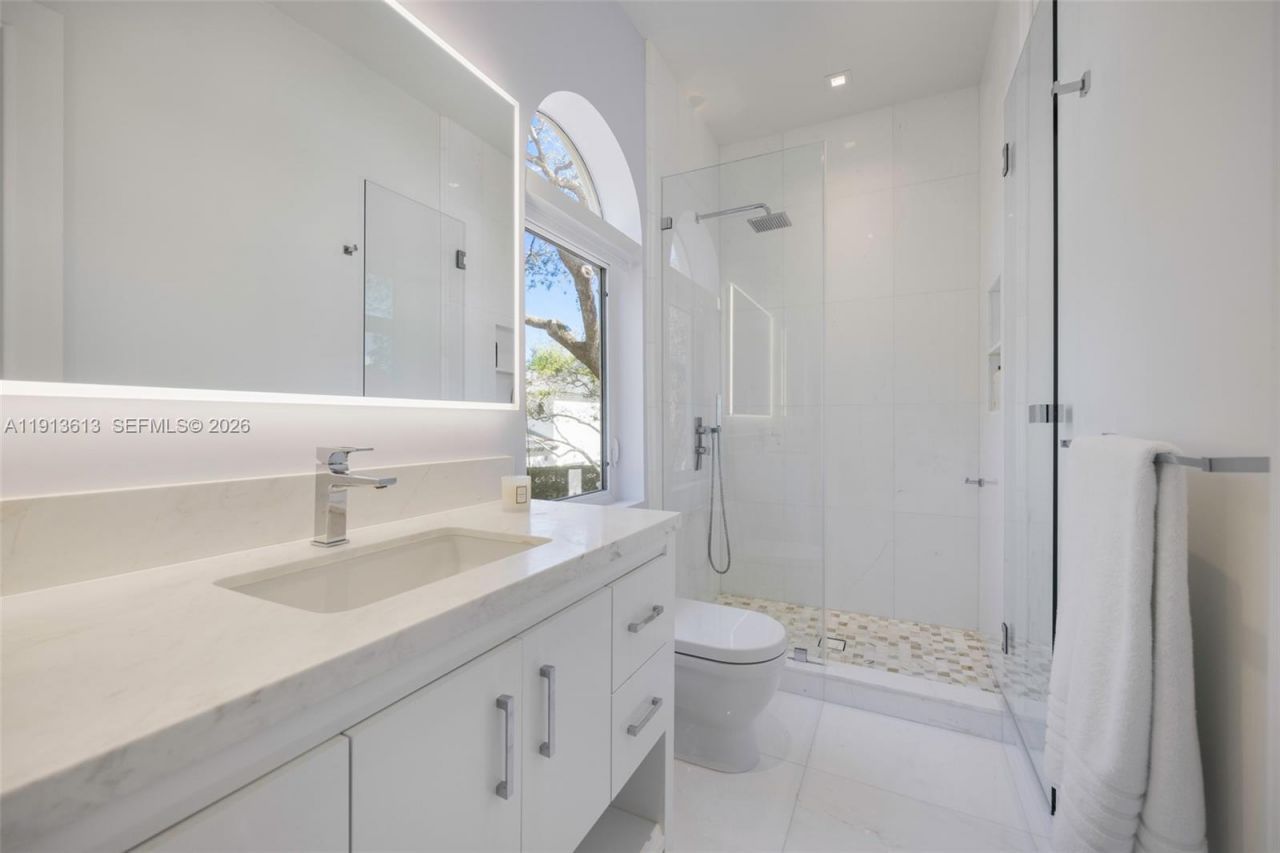 2760 Brickell Ct, Unit 2760, Miami, FL 33129 Photo