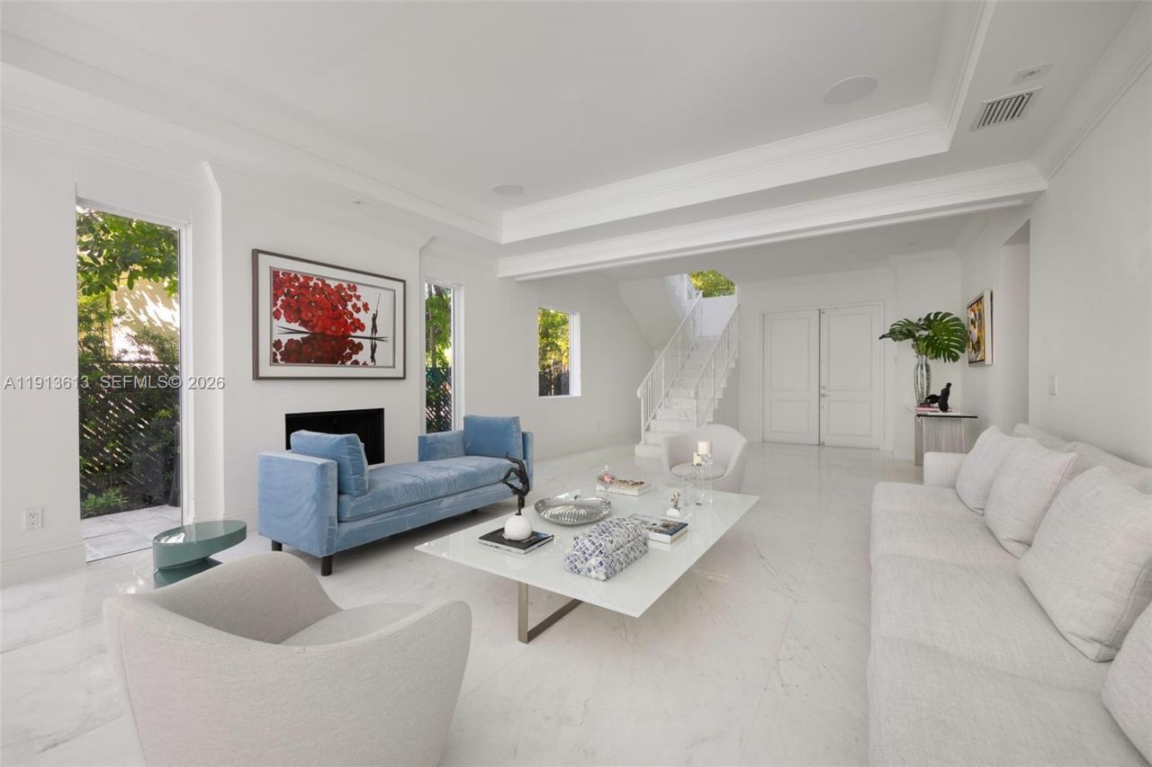 2760 Brickell Ct, Unit 2760, Miami, FL 33129 Photo