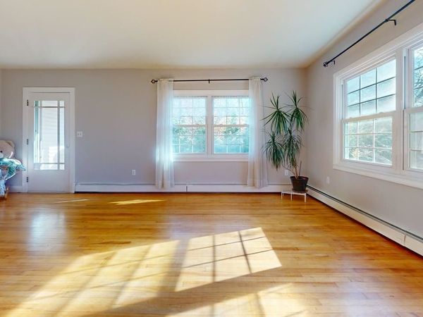 937 Route 30, Dorset, VT 05251